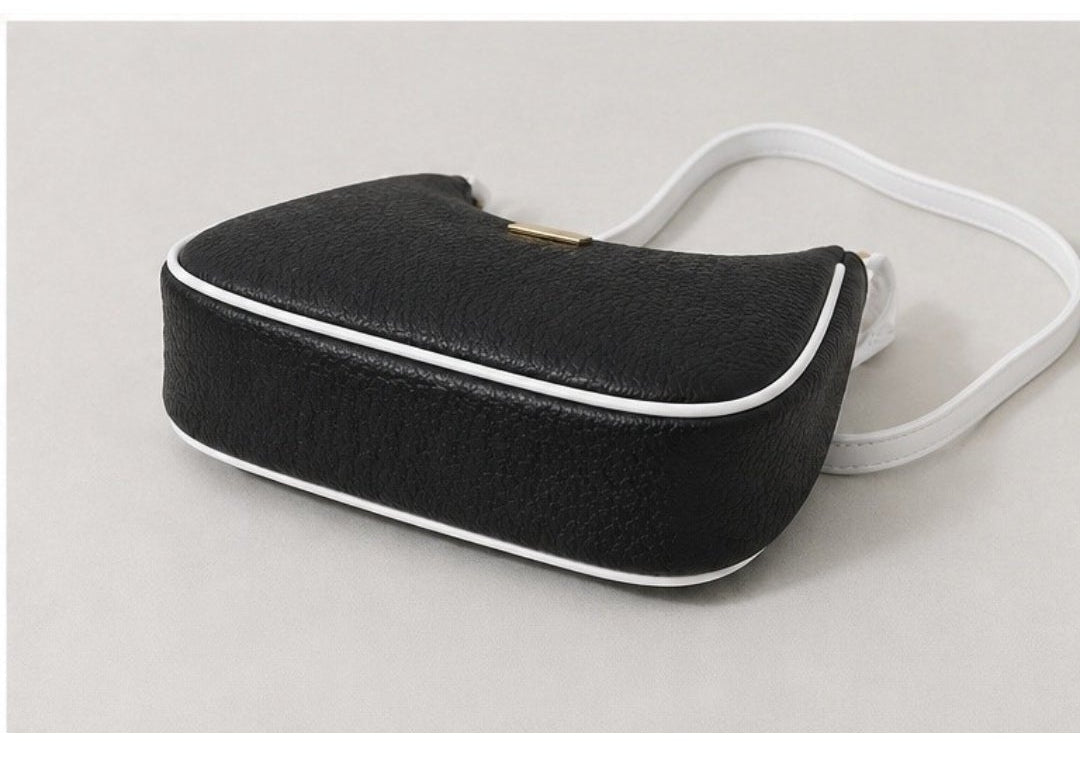 IS-01049-Shoulder